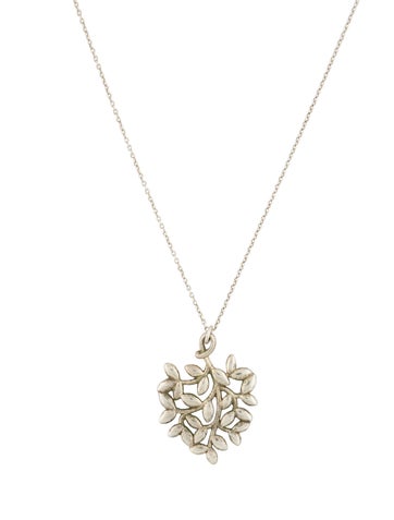 Tiffany & Co. Pendant Necklace Olive Leaf