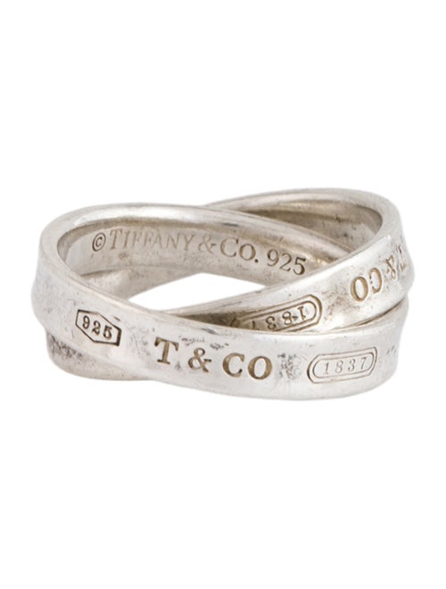 Tiffany & Co. Interlocking Circles Ring