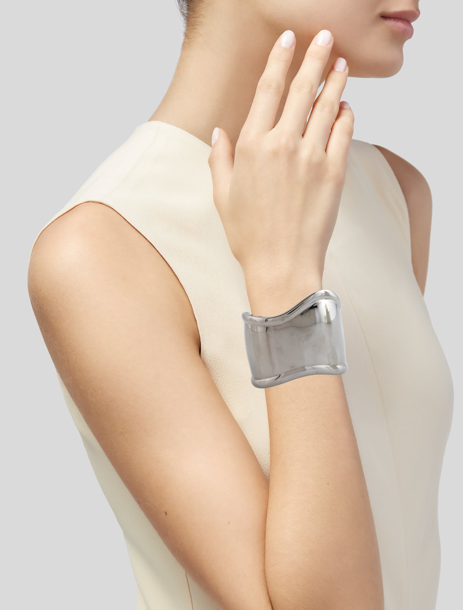 Tiffany & Co. Medium Right Bone Cuff