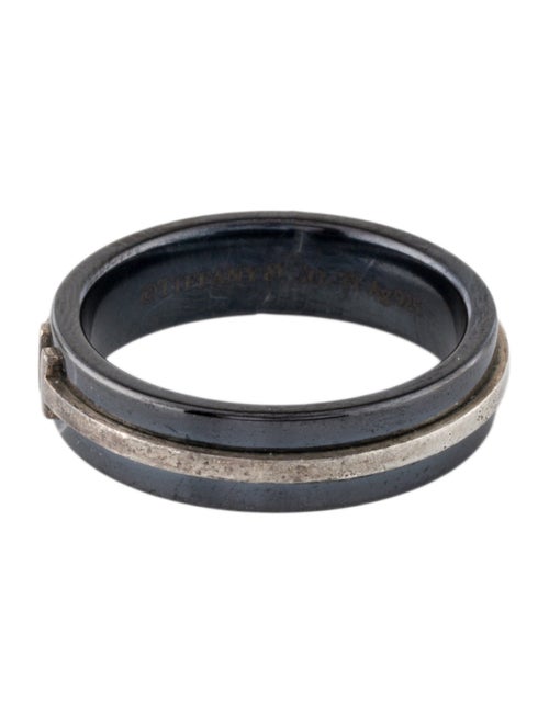 Tiffany & Co. T Wide Band