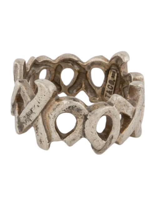 Tiffany & Co. Love & Kisses Ring