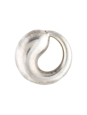 Tiffany & Co. Eternal Circle Pendant