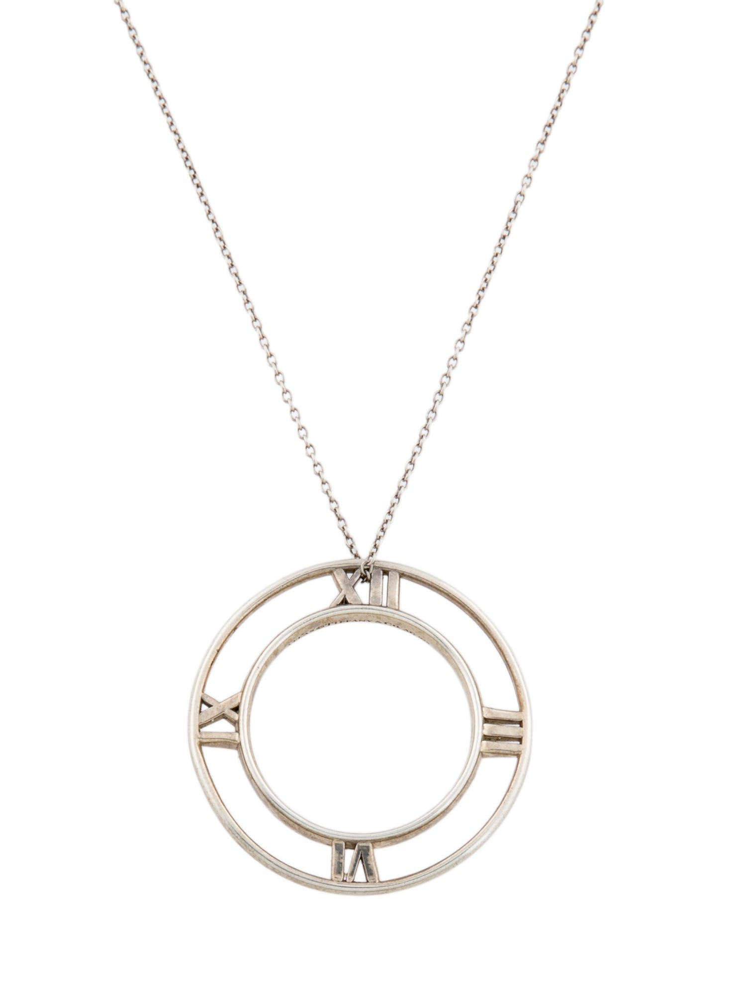 Tiffany & Co. Atlas Large Round Pendant Necklace