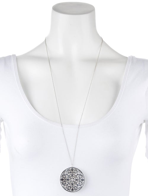 Tiffany Co Enchant Round Pendant Necklace Necklaces Tif50092 Enchant Round Pendant Necklace