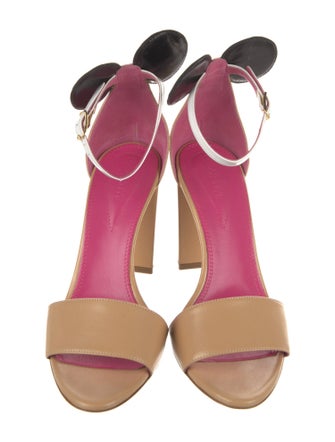 Oscar Tiye Leather Sandals