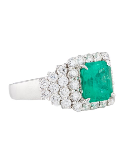 Takat 18K 2.34ct Emerald & Diamond Cocktail Ring