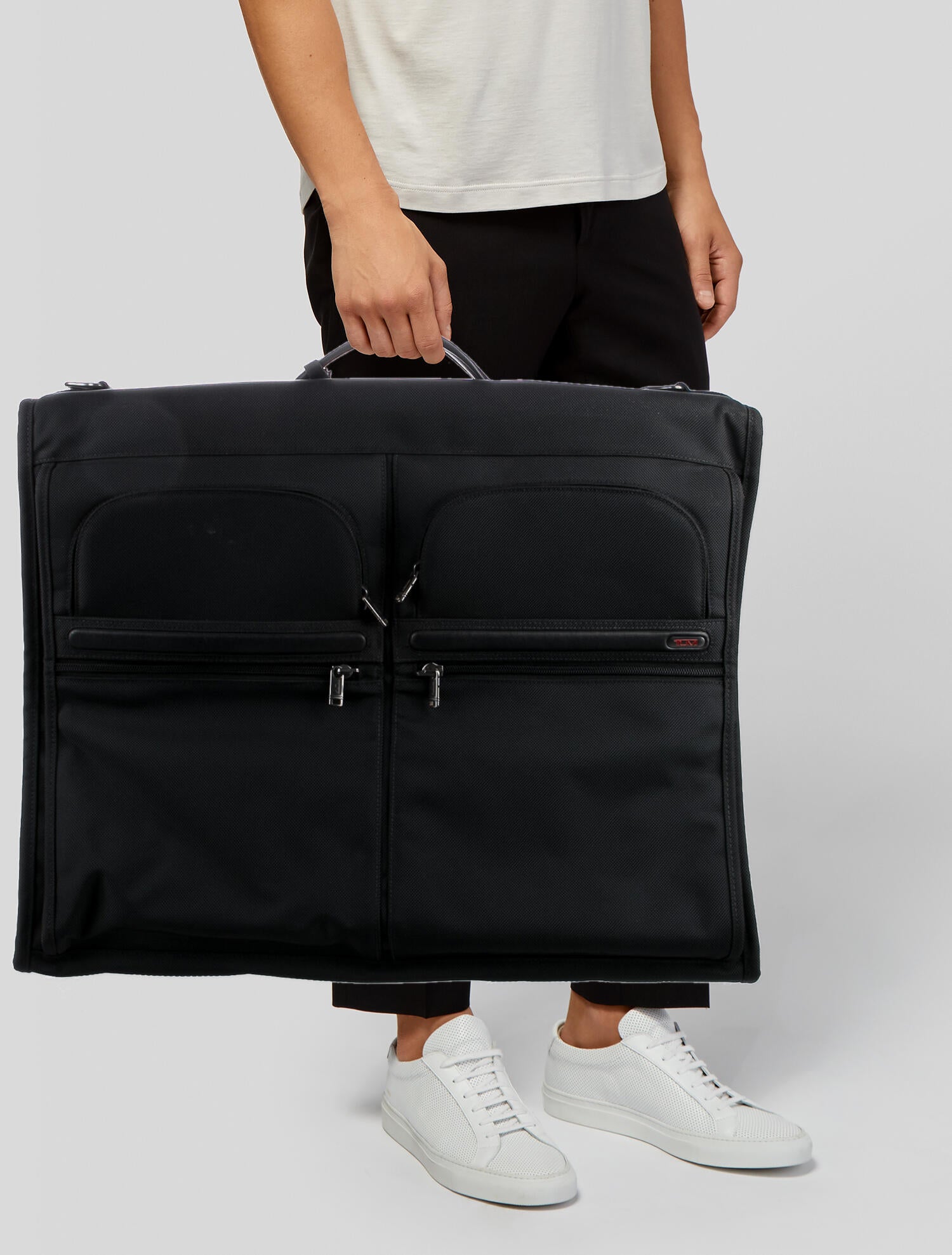 Tumi Alpha BiFold Garment Bag Black Garment Covers, Bags TMI30033