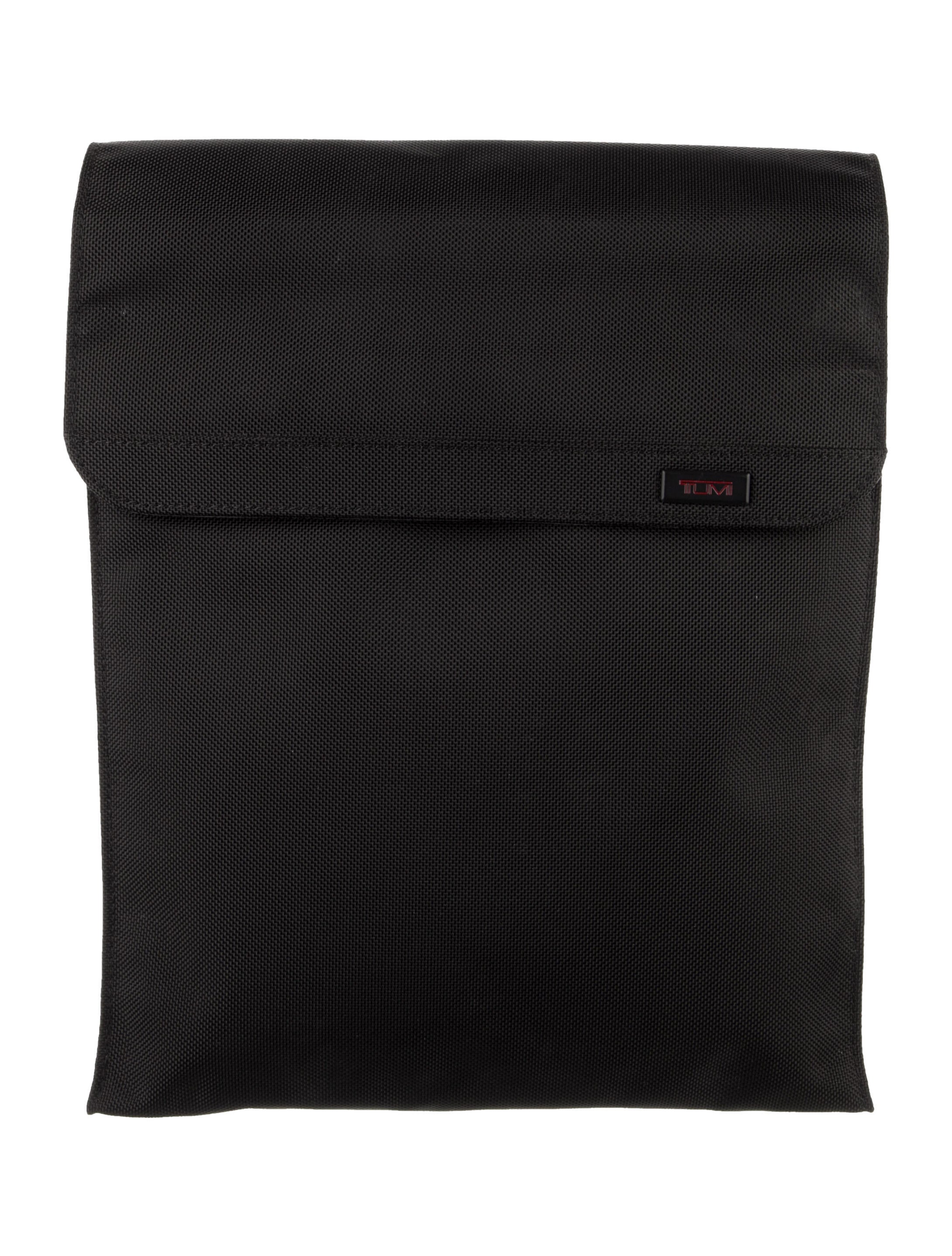 Tumi Leather CarryOn Suitcase Black Travel, Accessories TMI26839