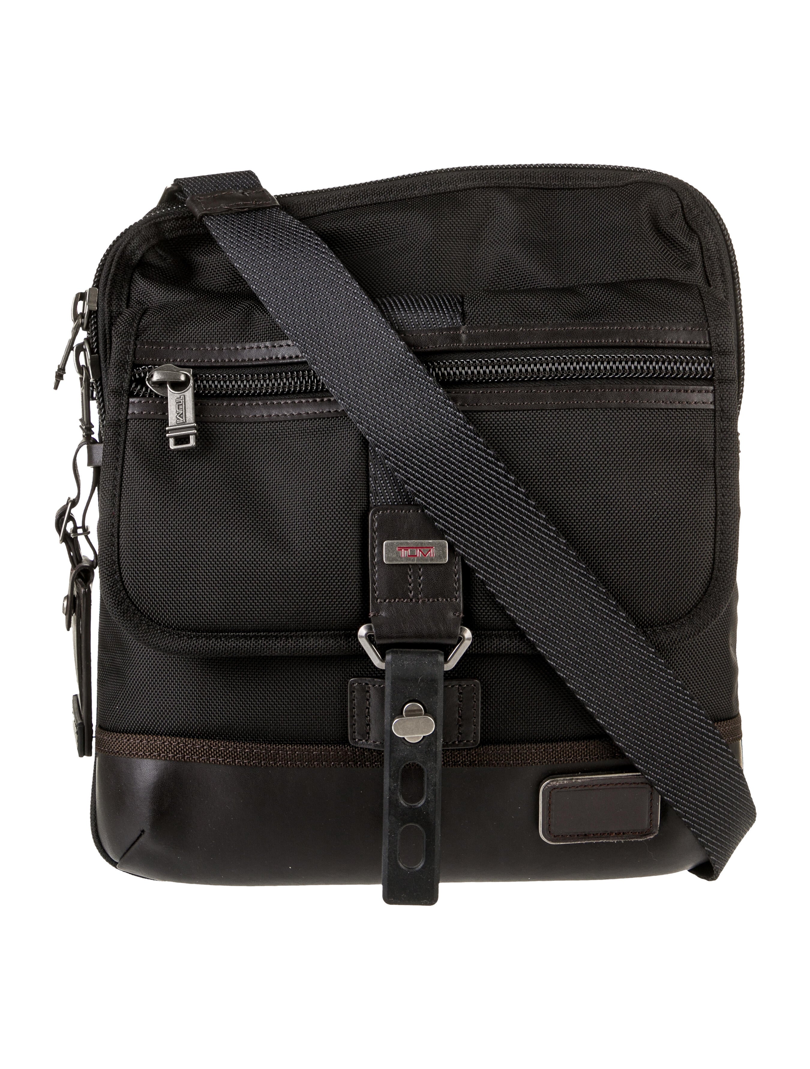 Tumi Solid Casual Messenger Bag w/ Tags Black Messenger Bags, Bags