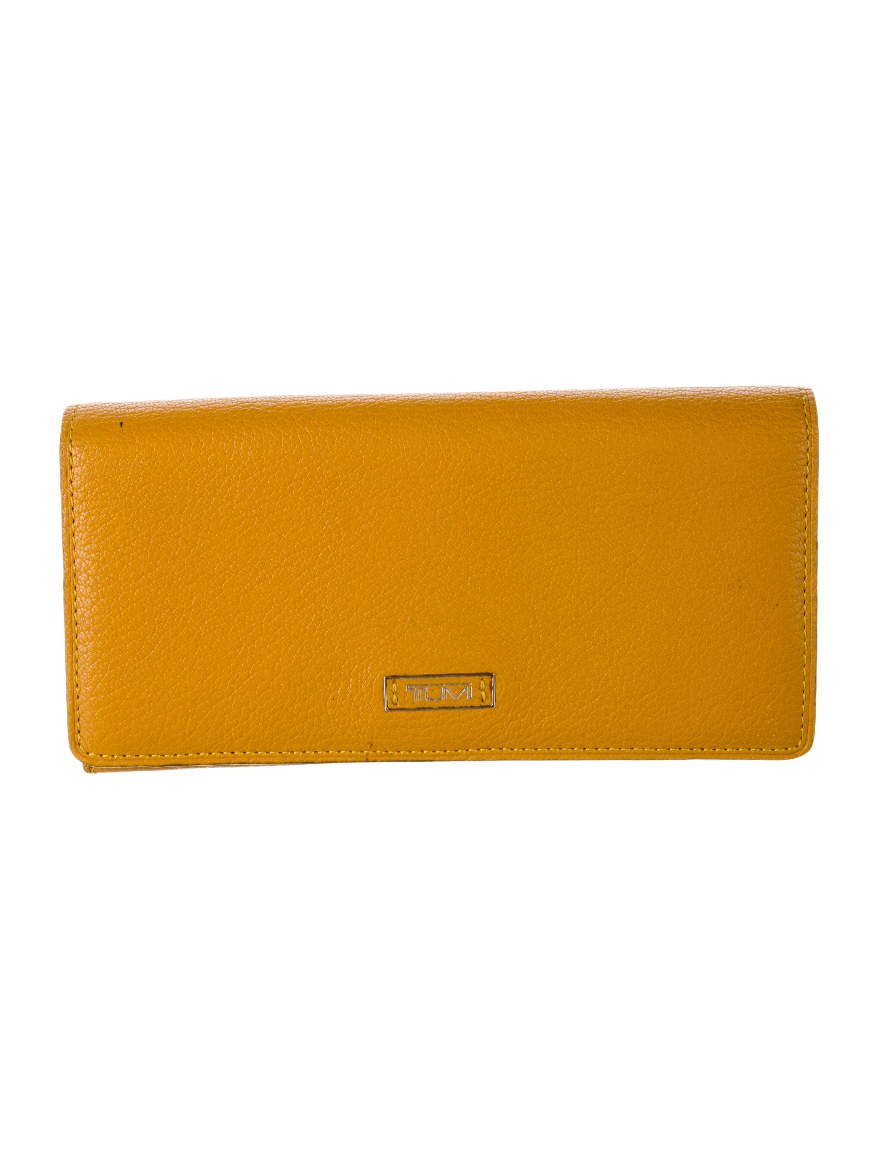 Tumi Leather Continental Wallet