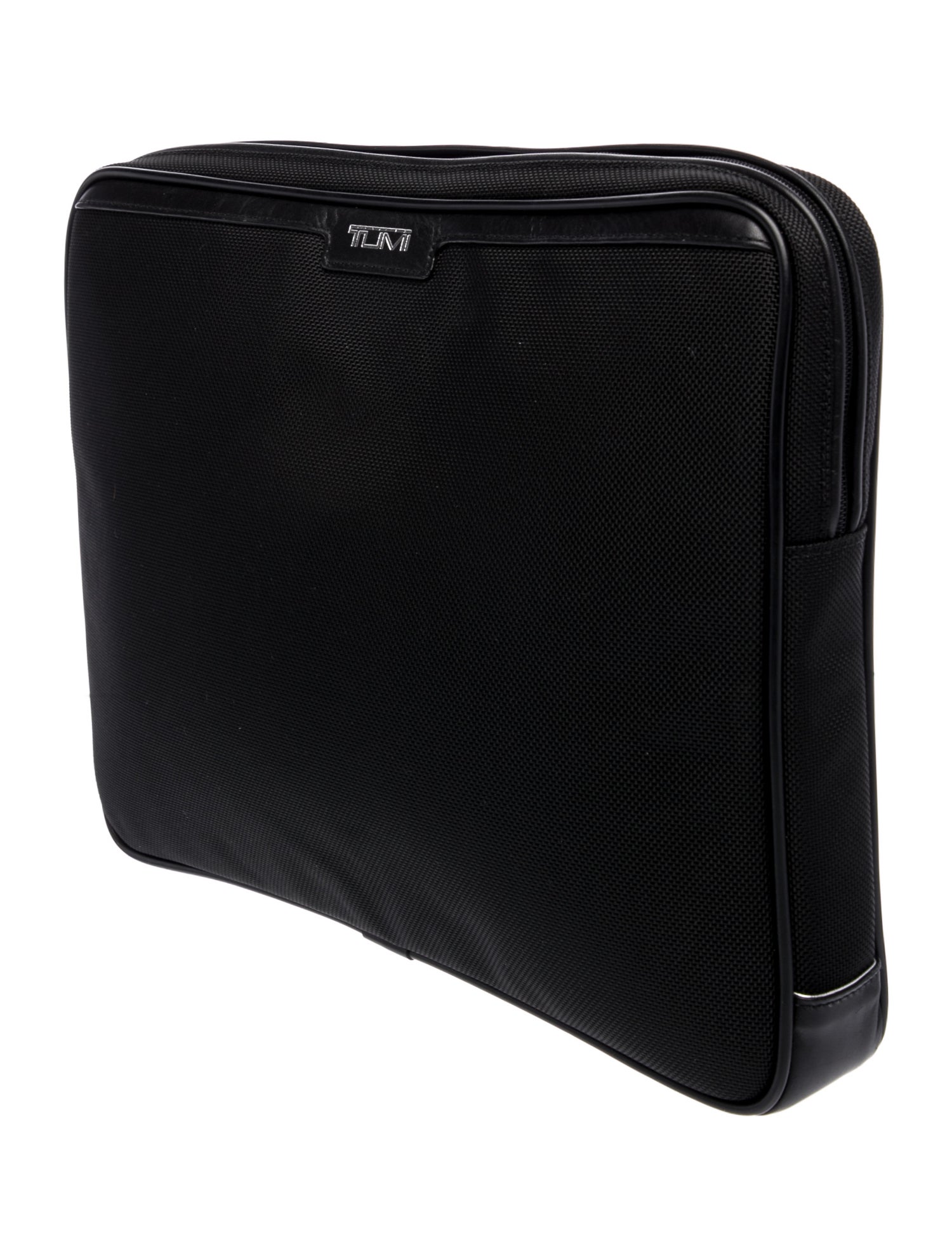Tumi Canvas Portfolio