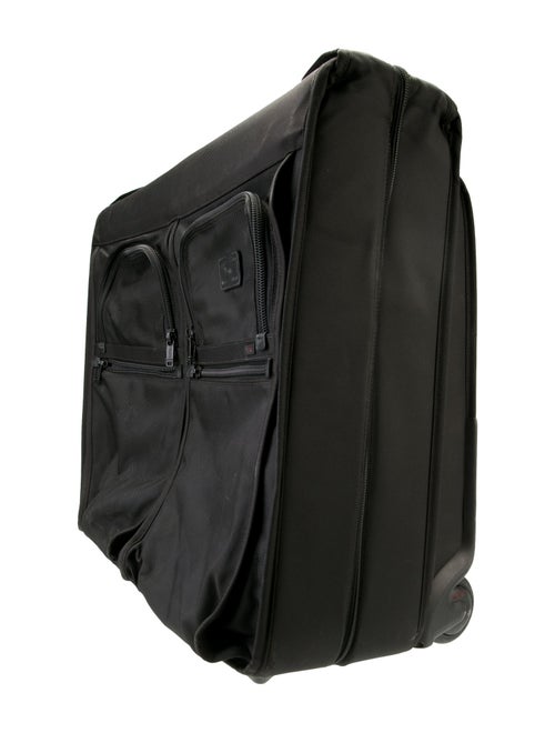 Tumi Men' Suitcase.
