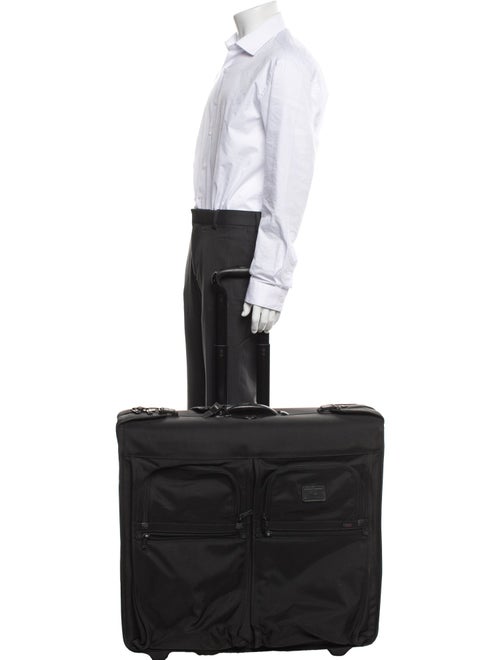 Tumi Men' Suitcase.