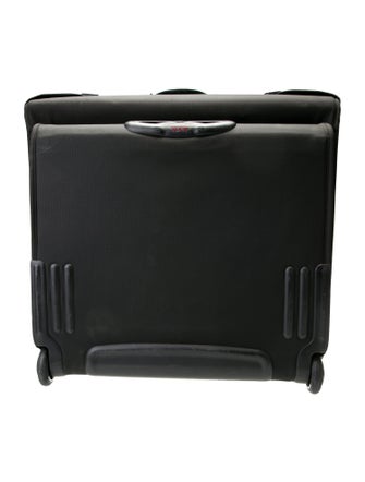 Tumi Men' Suitcase.
