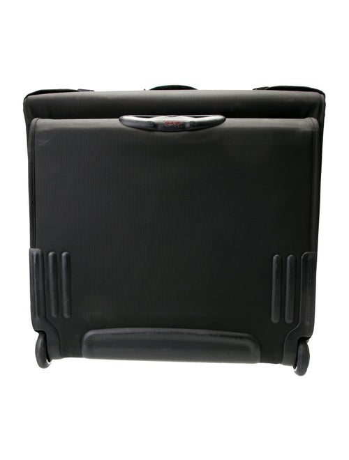 Tumi Men' Suitcase.