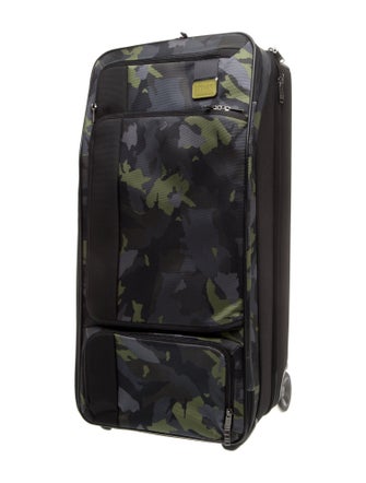 Tumi tumis suitcase