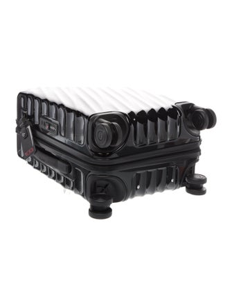 Tumi tumis suitcase