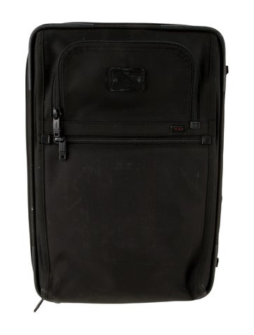 Pre-owned Tumi Travel Suitcase In Black