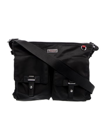 Pre-owned Tumi Nylon Shoulder Bag In Black