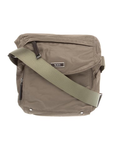 Pre-owned Tumi Nylon Shoulder Bag In Green