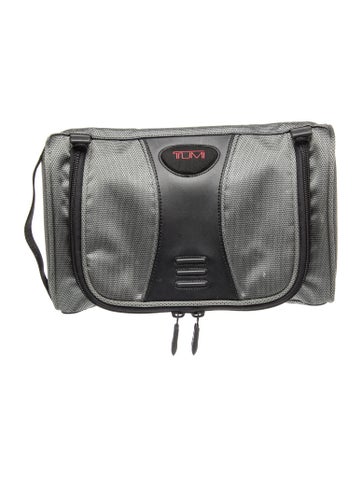 Pre-owned Tumi Nylon Clutch In Gray