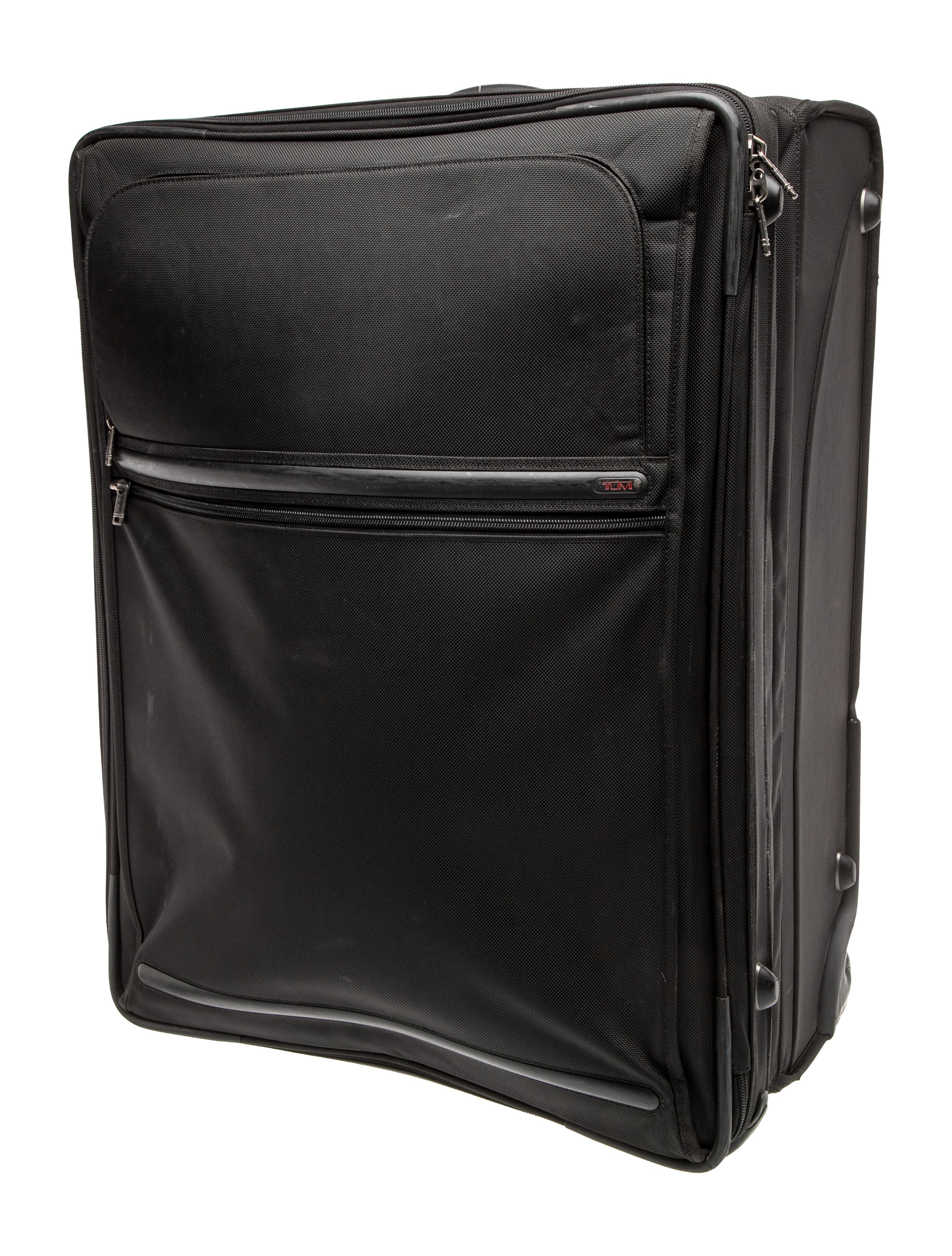 Tumi Travel Suitecase