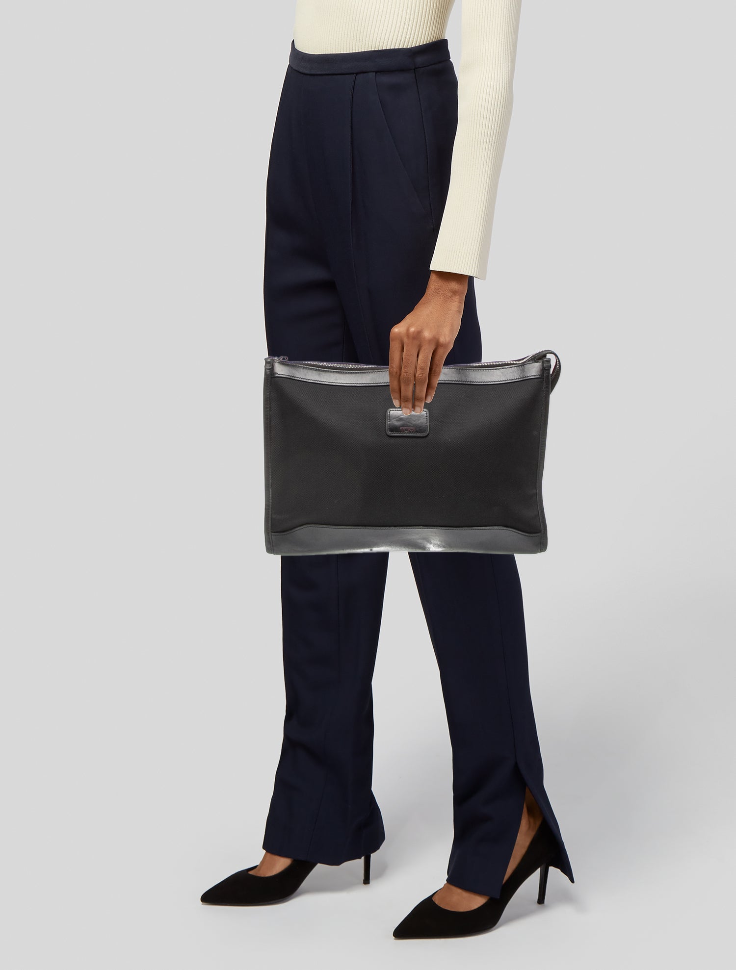 Tumi Leather Portfolio