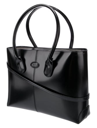 Tod's Leather Shoulder Bag