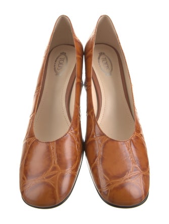 Tod's Embossed Leather Printed Pumps