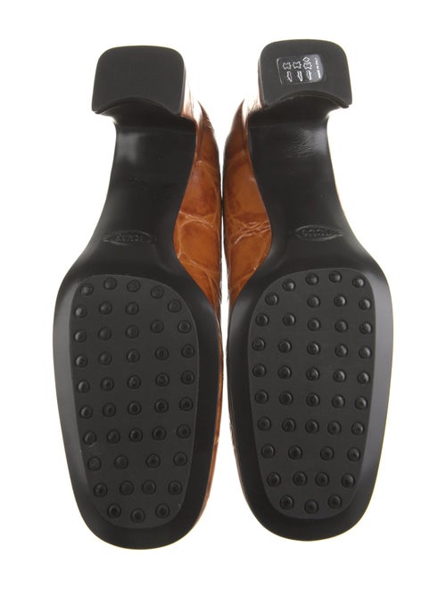 Tod's Embossed Leather Printed Pumps