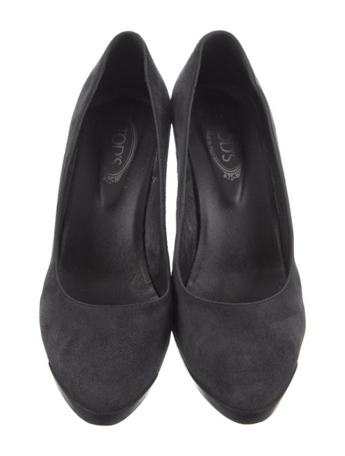 Tod's Suede Pumps