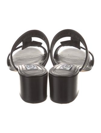 Tod's Leather Whipstitch Trim Flip Flops