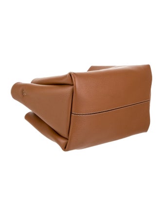 Tod's Leather T Timeless