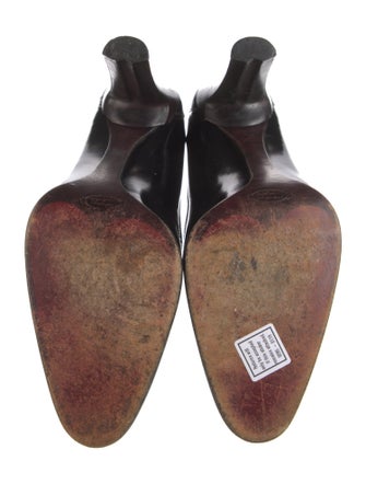 Tod's Leather Tassel Accents Pumps