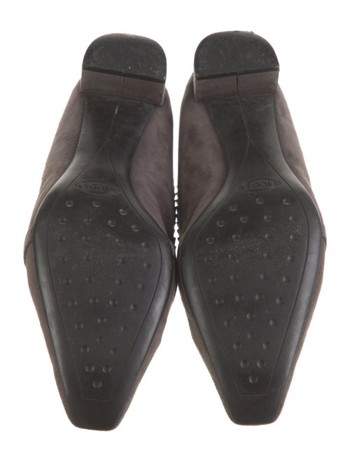 Tod's Suede Whipstitch Trim Pumps