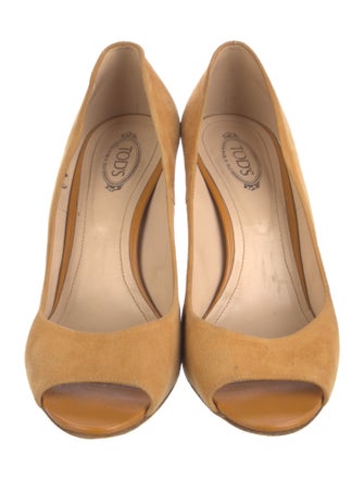 Tod's Suede Pumps