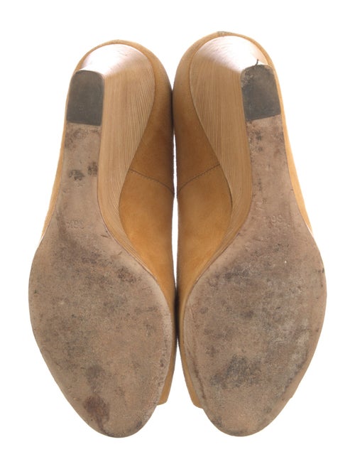 Tod's Suede Pumps