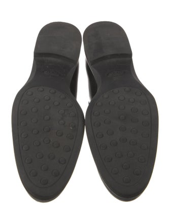 Tod's Leather Tassel Accents Loafers