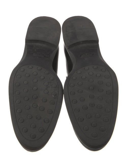 Tod's Leather Tassel Accents Loafers