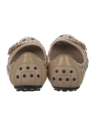 Tod's Leather Lasercut Accents Ballet Flats