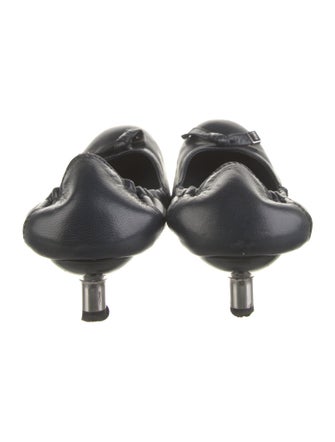 Tod's Signature Logo Leather Ballet Flats