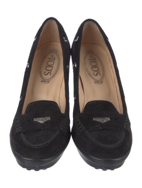 Tod's Suede Pumps