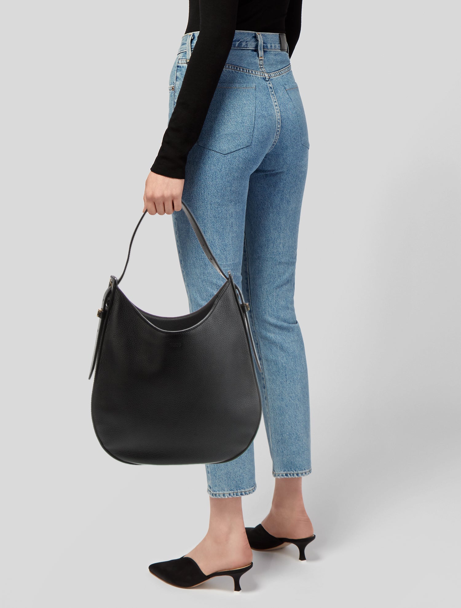 Tod's Leather Shoulder Bag