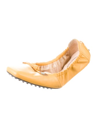 Tod's Leather Cutout Accent Ballet Flats