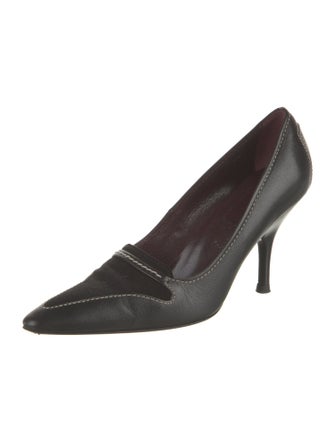 Tod's Leather Whipstitch Trim Pumps
