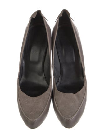 Tod's Leather Studded Accents Pumps