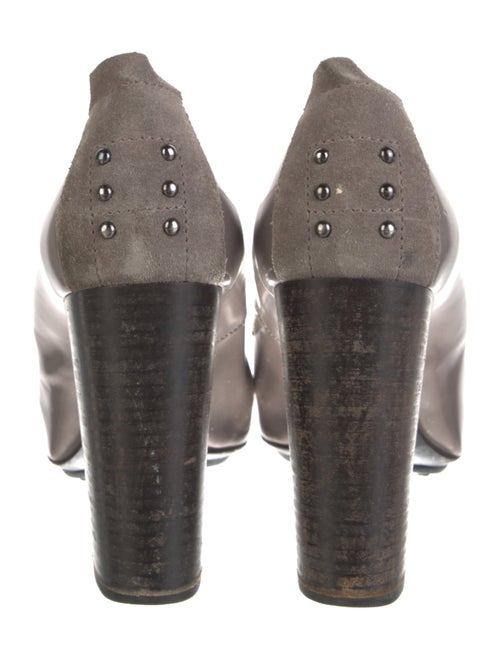 Tod's Leather Studded Accents Pumps