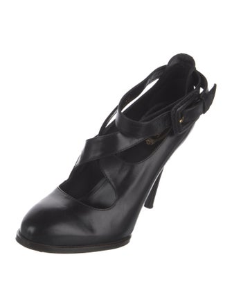 Tod's Leather Pumps