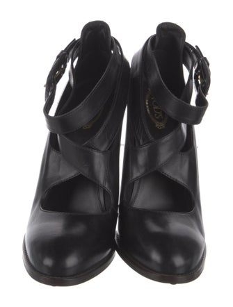 Tod's Leather Pumps