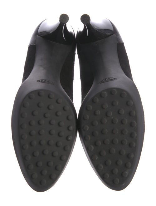Tod's Suede Pumps